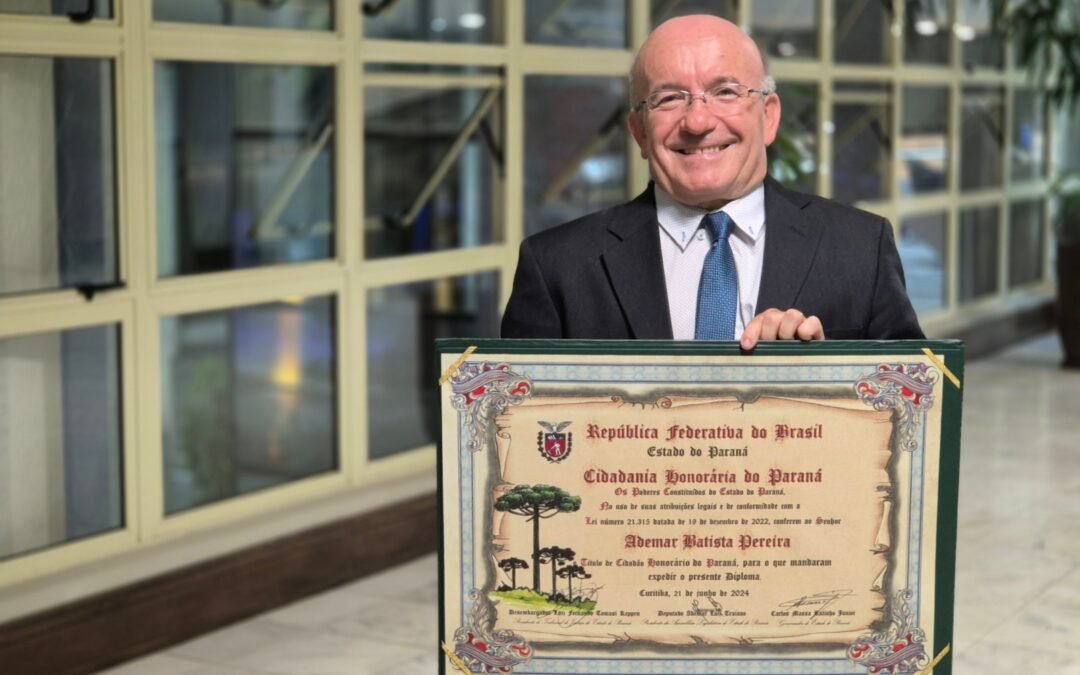 Ademar Batista Pereira recebe título de Cidadão Honorário do Paraná